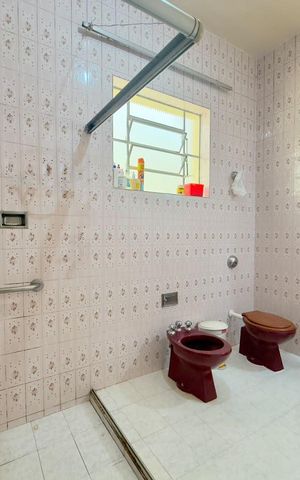 Casa à venda com 389m², 3 quartos e 3 vagas
