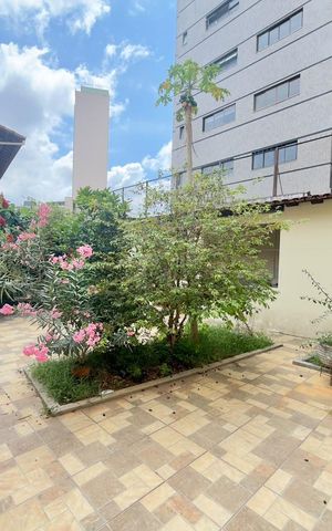 Casa à venda com 389m², 3 quartos e 3 vagas