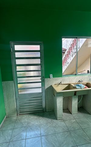 Casa à venda com 137m², 2 quartos e 2 vagas Casa à venda com 137m², 2 quartos e 2 vagasÁrea de Serviço