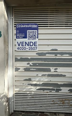 Casa à venda com 137m², 2 quartos e 2 vagas Casa à venda com 137m², 2 quartos e 2 vagasFachada