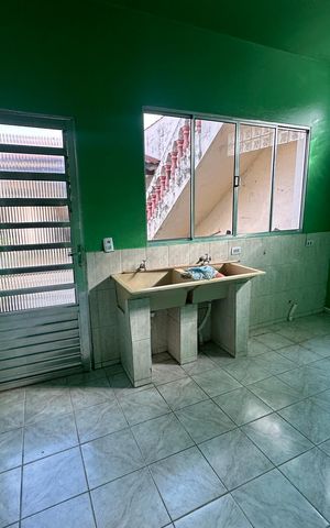 Casa à venda com 137m², 2 quartos e 2 vagas Casa à venda com 137m², 2 quartos e 2 vagasÁrea de Serviço