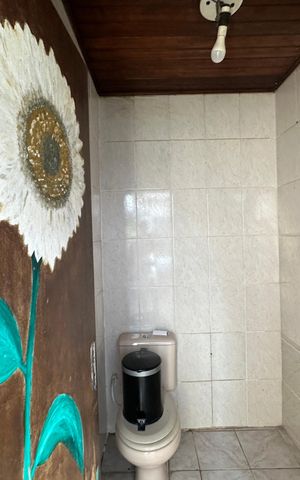 Casa à venda com 137m², 2 quartos e 2 vagas Casa à venda com 137m², 2 quartos e 2 vagasBanheiro 2