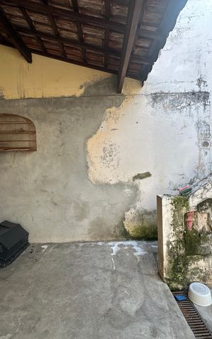 Casa à venda com 137m², 2 quartos e 2 vagas Casa à venda com 137m², 2 quartos e 2 vagasQuintal