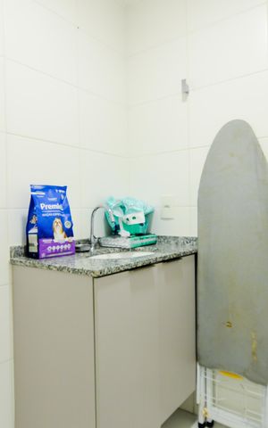 Apartamento à venda com 58m², 2 quartos e 1 vagaBanheiro Social 