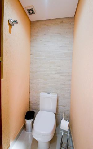 Casa à venda com 360m², 3 quartos e 4 vagasLavabo