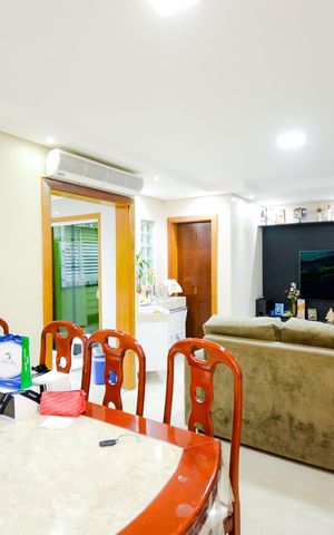 Casa à venda com 360m², 3 quartos e 4 vagasSala