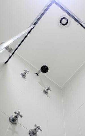 Apartamento para alugar com 56m², 2 quartos e 1 vagaBanheiro social 