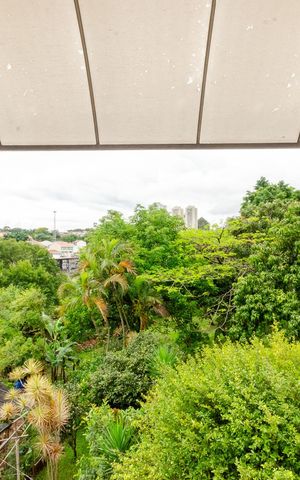 Casa para alugar com 350m², 3 quartos e 3 vagas Casa para alugar com 350m², 3 quartos e 3 vagasQuarto - Janela