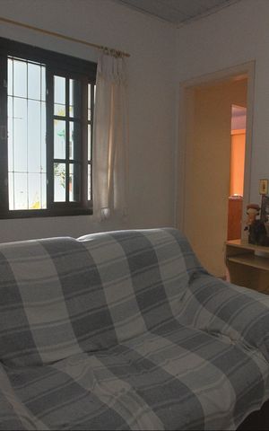 Casa à venda com 140m², 3 quartos e 1 vaga Casa à venda com 140m², 3 quartos e 1 vagaSala