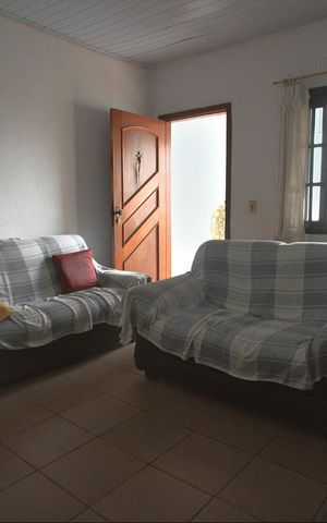 Casa à venda com 140m², 3 quartos e 1 vaga Casa à venda com 140m², 3 quartos e 1 vagaSala