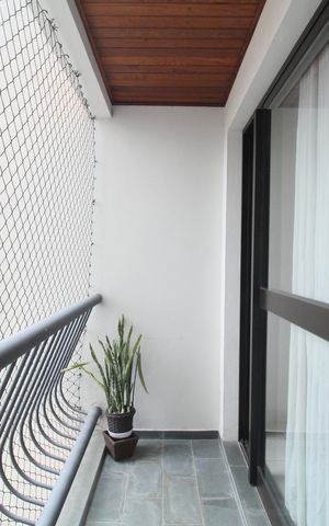 Apartamento para alugar com 72m², 2 quartos e 1 vagaVaranda