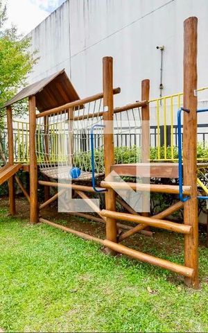 Apartamento para alugar com 90m², 3 quartos e 1 vaga Apartamento para alugar com 90m², 3 quartos e 1 vagaÁrea comum - Playground