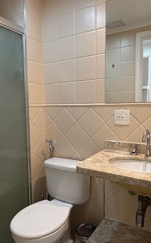 Apartamento para alugar com 90m², 3 quartos e 1 vaga Apartamento para alugar com 90m², 3 quartos e 1 vagaBanheiro social