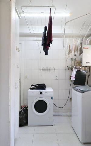 Apartamento à venda com 144m², 3 quartos e 3 vagasÁrea de serviço 