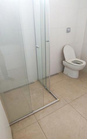 Casa para alugar com 90m², 3 quartos e 2 vagas Casa para alugar com 90m², 3 quartos e 2 vagasBanheiro