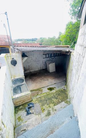 Casa para alugar com 200m², 2 quartos e 6 vagas Casa para alugar com 200m², 2 quartos e 6 vagasÁrea de serviço