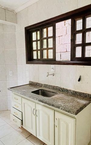 Casa para alugar com 200m², 2 quartos e 6 vagas Casa para alugar com 200m², 2 quartos e 6 vagasCozinha