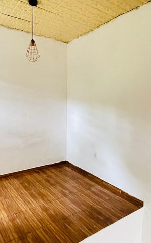 Casa para alugar com 200m², 2 quartos e 6 vagas Casa para alugar com 200m², 2 quartos e 6 vagasSala