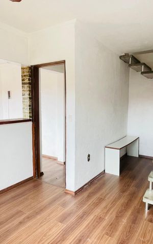 Casa para alugar com 200m², 2 quartos e 6 vagas Casa para alugar com 200m², 2 quartos e 6 vagasSala