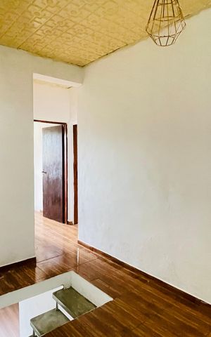Casa para alugar com 200m², 2 quartos e 6 vagas Casa para alugar com 200m², 2 quartos e 6 vagasSala