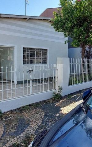 Casa à venda com 300m², 4 quartos e 2 vagas