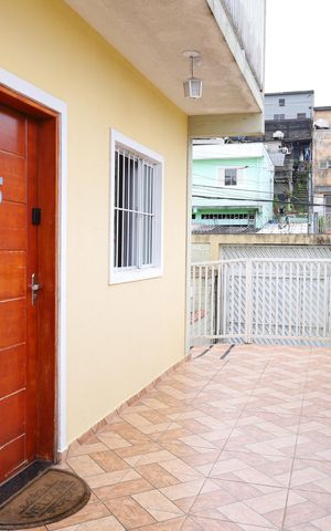 Casa de condomínio à venda com 72m², 2 quartos e 2 vagasÁrea comum - Saguão