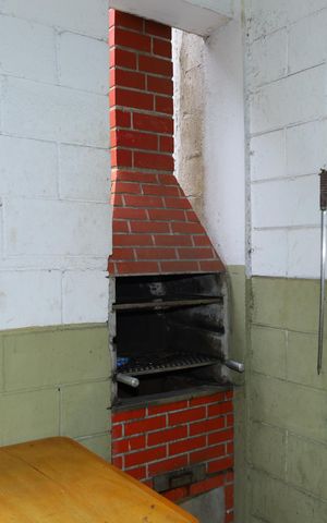Casa de condomínio à venda com 72m², 2 quartos e 2 vagasÁrea comum - Salão de festas - Churrasqureira