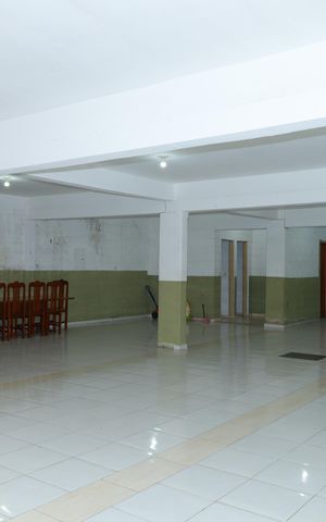 Casa de condomínio à venda com 72m², 2 quartos e 2 vagasÁrea comum - Salão de festas
