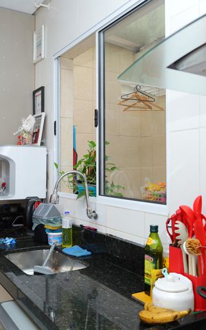 Casa de condomínio à venda com 72m², 2 quartos e 2 vagasCozinha