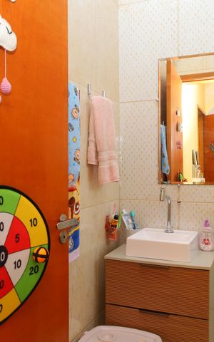 Casa de condomínio à venda com 72m², 2 quartos e 2 vagasBanheiro 2 - Suíte 2