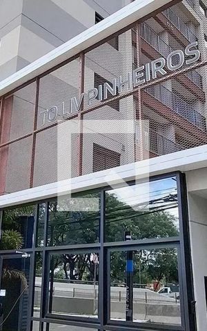 Studio para alugar com 24m², 1 quarto e sem vaga Studio para alugar com 24m², 1 quarto e sem vagaFachada