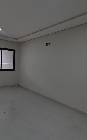 Casa à venda com 130m², 3 quartos e 2 vagasSala