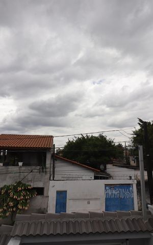 Casa à venda com 130m², 3 quartos e 2 vagasVaranda vista