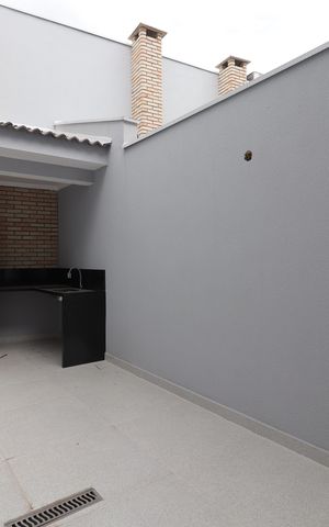 Casa à venda com 130m², 3 quartos e 2 vagasQuintal