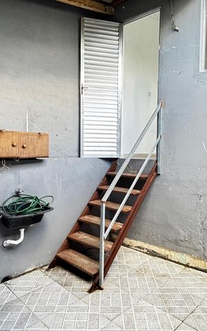 Casa para alugar com 50m², 2 quartos e 1 vaga Casa para alugar com 50m², 2 quartos e 1 vagaÁrea de Serviço