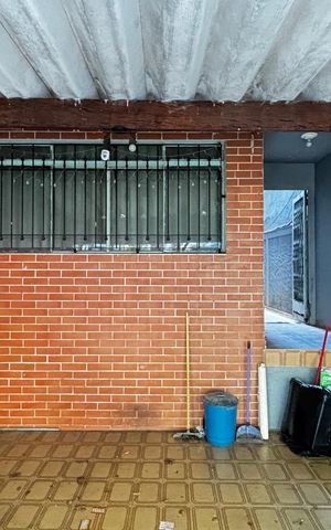 Casa para alugar com 50m², 2 quartos e 1 vaga Casa para alugar com 50m², 2 quartos e 1 vagaGaragem