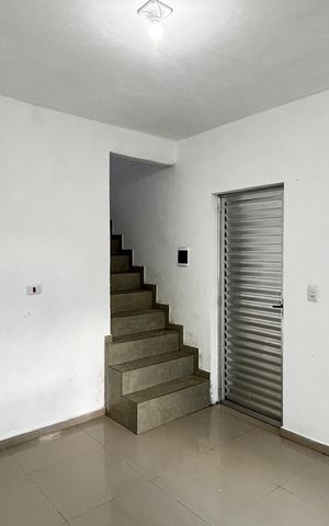 Casa para alugar com 50m², 2 quartos e 1 vaga Casa para alugar com 50m², 2 quartos e 1 vagaSala - Cozinha