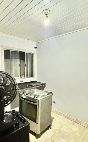 Casa para alugar com 55m², 1 quarto e sem vaga Casa para alugar com 55m², 1 quarto e sem vagaCozinha