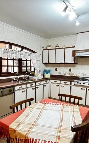 Apartamento para alugar com 350m², 3 quartos e 3 vagas Apartamento para alugar com 350m², 3 quartos e 3 vagasSala de Jantar - Cozinha