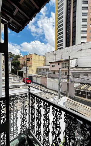 Apartamento para alugar com 350m², 3 quartos e 3 vagas Apartamento para alugar com 350m², 3 quartos e 3 vagasQuarto 2 Varanda
