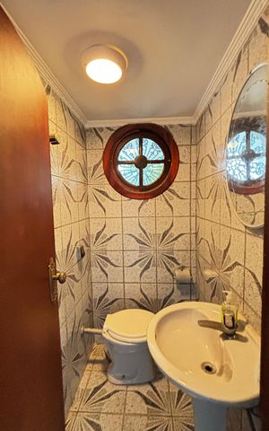Apartamento para alugar com 350m², 3 quartos e 3 vagas Apartamento para alugar com 350m², 3 quartos e 3 vagasGaragem - Banheiro