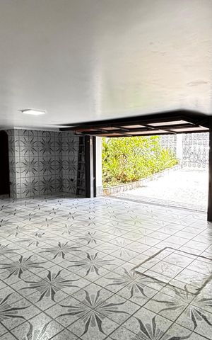 Apartamento para alugar com 350m², 3 quartos e 3 vagas Apartamento para alugar com 350m², 3 quartos e 3 vagasGaragem