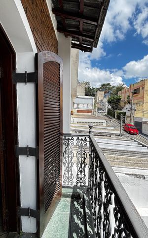 Apartamento para alugar com 350m², 3 quartos e 3 vagas Apartamento para alugar com 350m², 3 quartos e 3 vagasQuarto 2 Varanda