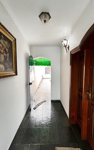 Apartamento para alugar com 350m², 3 quartos e 3 vagas Apartamento para alugar com 350m², 3 quartos e 3 vagasEntrada