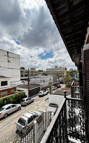 Apartamento para alugar com 350m², 3 quartos e 3 vagas Apartamento para alugar com 350m², 3 quartos e 3 vagasQuarto 2 Varanda
