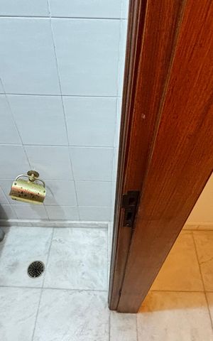Apartamento para alugar com 350m², 3 quartos e 3 vagas Apartamento para alugar com 350m², 3 quartos e 3 vagasLavabo