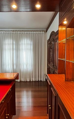 Apartamento para alugar com 350m², 3 quartos e 3 vagas Apartamento para alugar com 350m², 3 quartos e 3 vagasSala