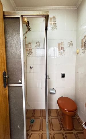 Apartamento para alugar com 350m², 3 quartos e 3 vagas Apartamento para alugar com 350m², 3 quartos e 3 vagasQuintal - Banheiro