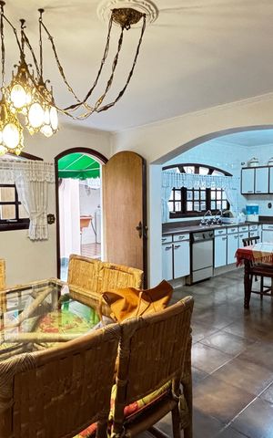 Apartamento para alugar com 350m², 3 quartos e 3 vagas Apartamento para alugar com 350m², 3 quartos e 3 vagasSala de Jantar - Cozinha