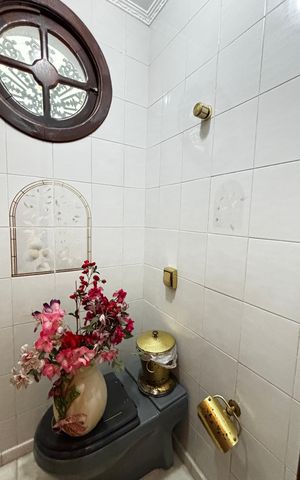 Apartamento para alugar com 350m², 3 quartos e 3 vagas Apartamento para alugar com 350m², 3 quartos e 3 vagasLavabo
